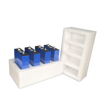 3.2V 202Ah Paket Baterai Lithium Ion Kustom 4kg sel prismatik lifepo4 Siklus Dalam